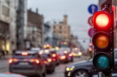 Red Signal With Cars_AdobeStock_302124368